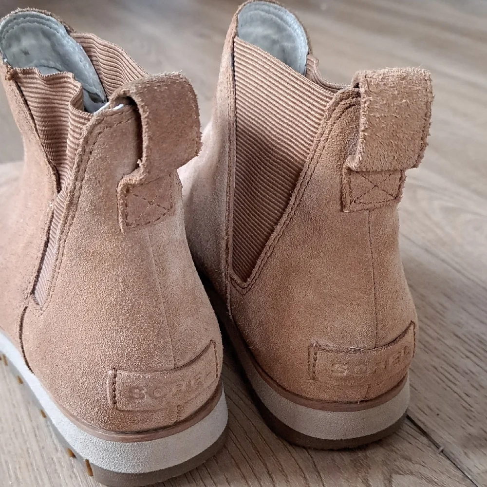 Sorel Light Brown Suede Chelsea Boots - Picture 2 of 6